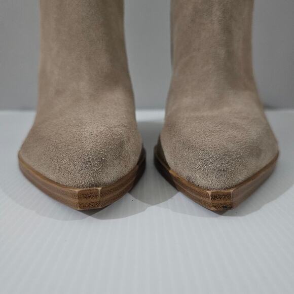 NEW Marc Fisher Oshay Ankle Bootie Women 10 Tan Suede Pull On Chelsea Block Heel - Picture 5 of 12